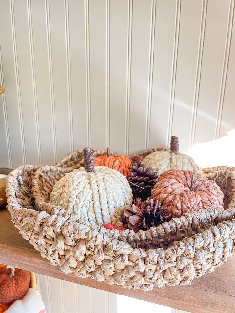 Scalloped Bowls Set